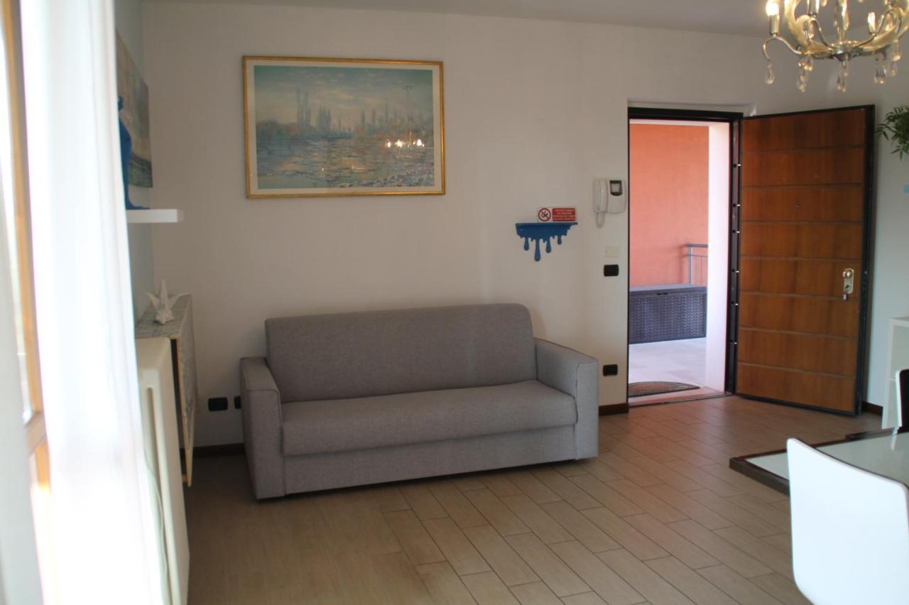 Casa Vacanze Da Riki Appartamento 2 Πεσκιέρα ντελ Γκάρντα Εξωτερικό φωτογραφία