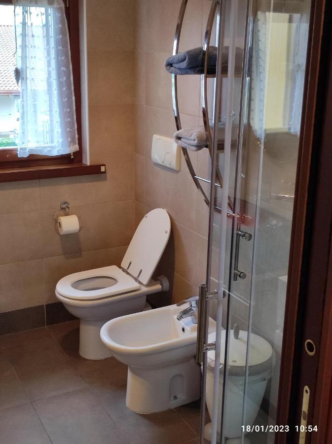 Casa Vacanze Da Riki Appartamento 2 Πεσκιέρα ντελ Γκάρντα Εξωτερικό φωτογραφία