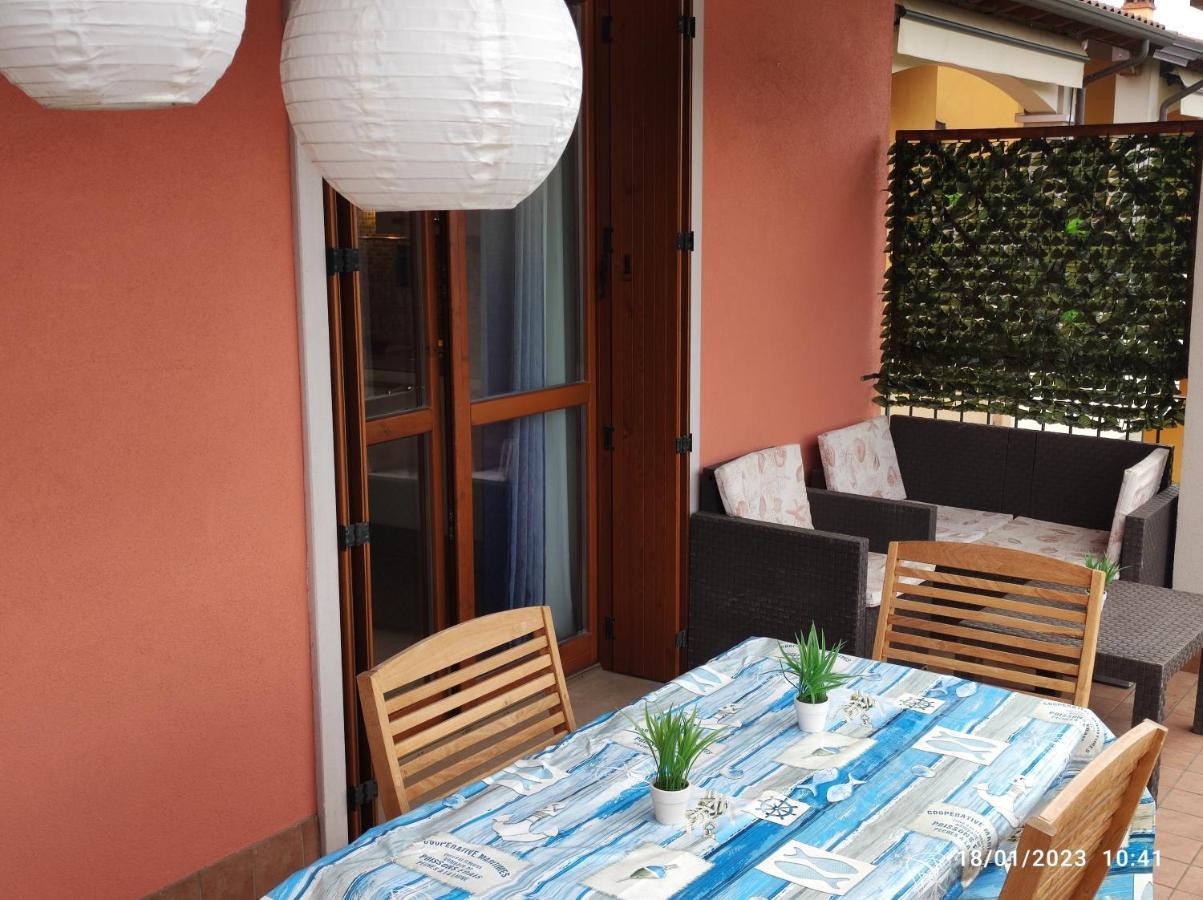 Casa Vacanze Da Riki Appartamento 2 Πεσκιέρα ντελ Γκάρντα Εξωτερικό φωτογραφία