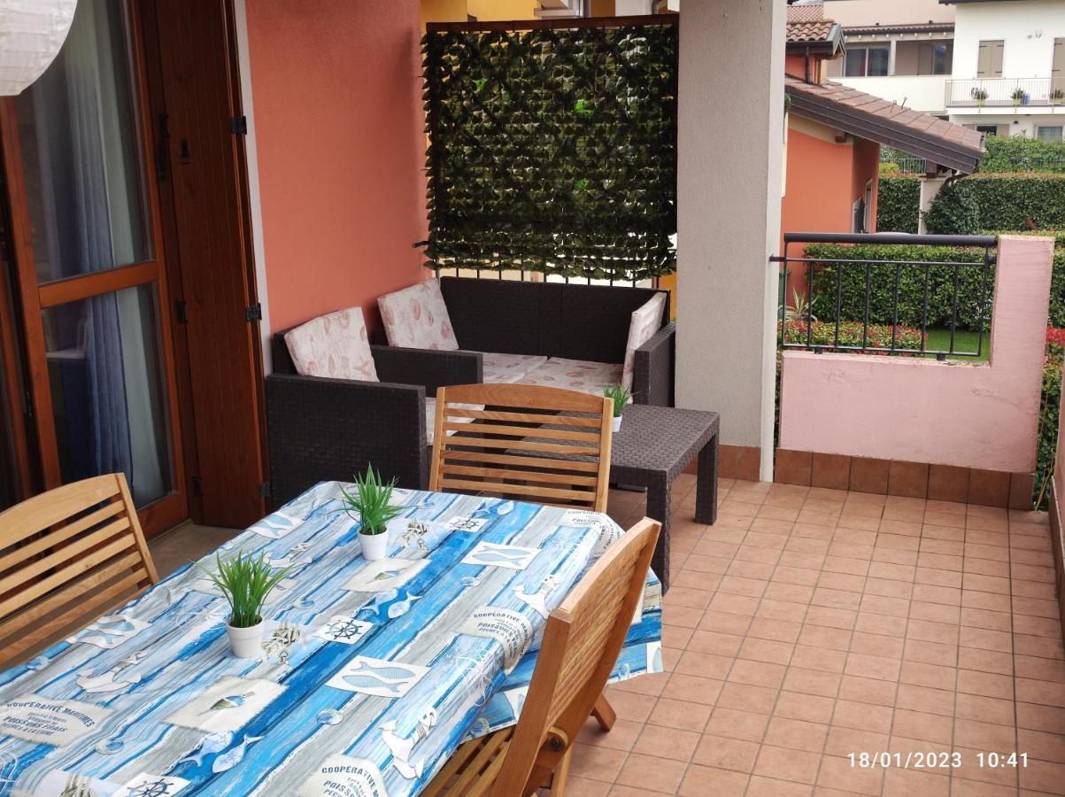 Casa Vacanze Da Riki Appartamento 2 Πεσκιέρα ντελ Γκάρντα Εξωτερικό φωτογραφία