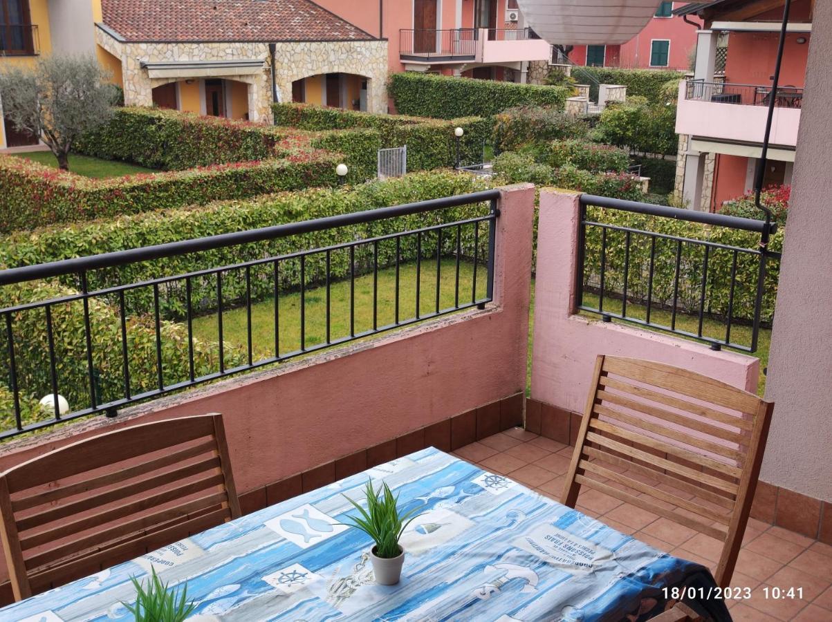 Casa Vacanze Da Riki Appartamento 2 Πεσκιέρα ντελ Γκάρντα Εξωτερικό φωτογραφία