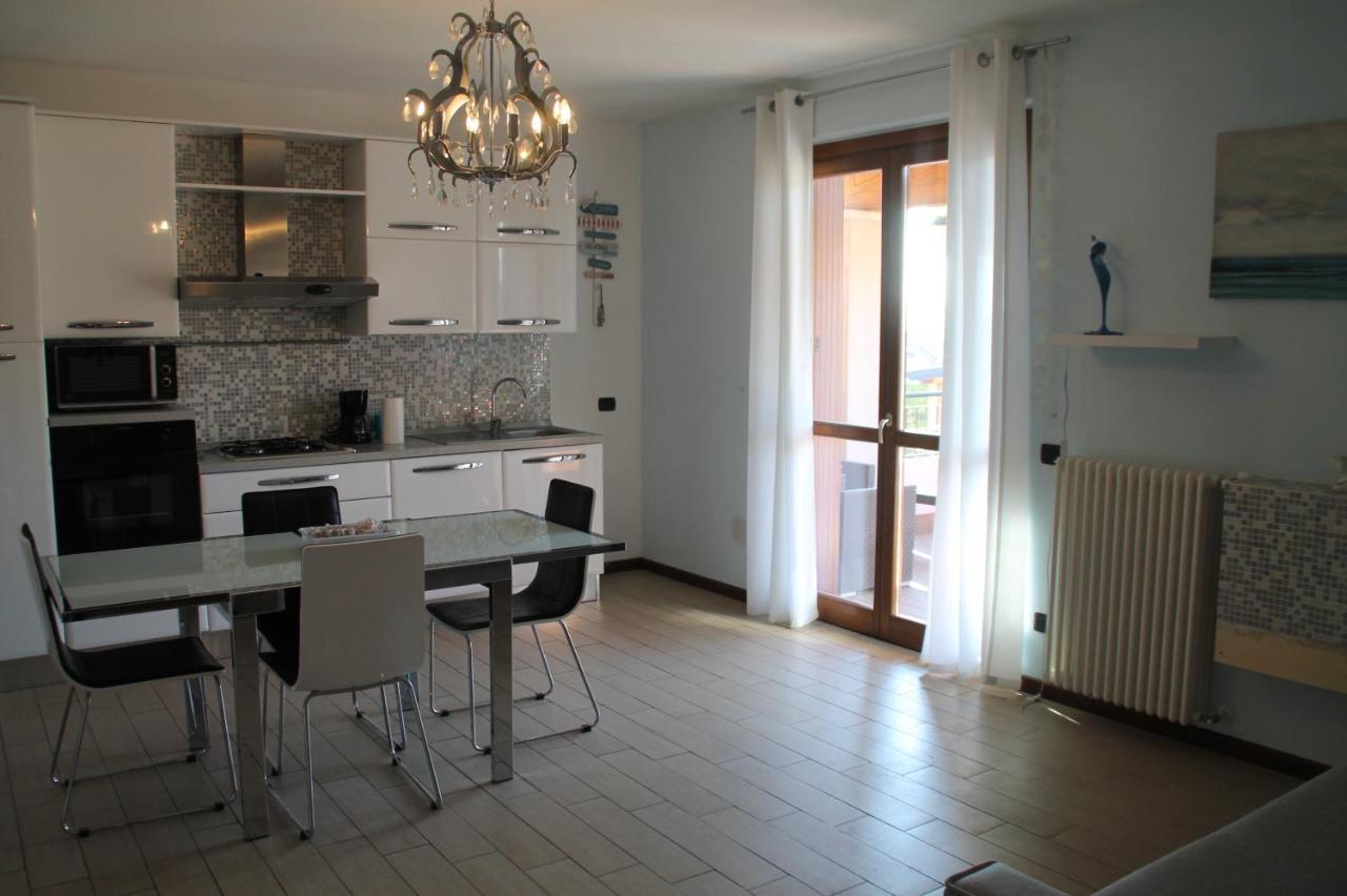 Casa Vacanze Da Riki Appartamento 2 Πεσκιέρα ντελ Γκάρντα Εξωτερικό φωτογραφία