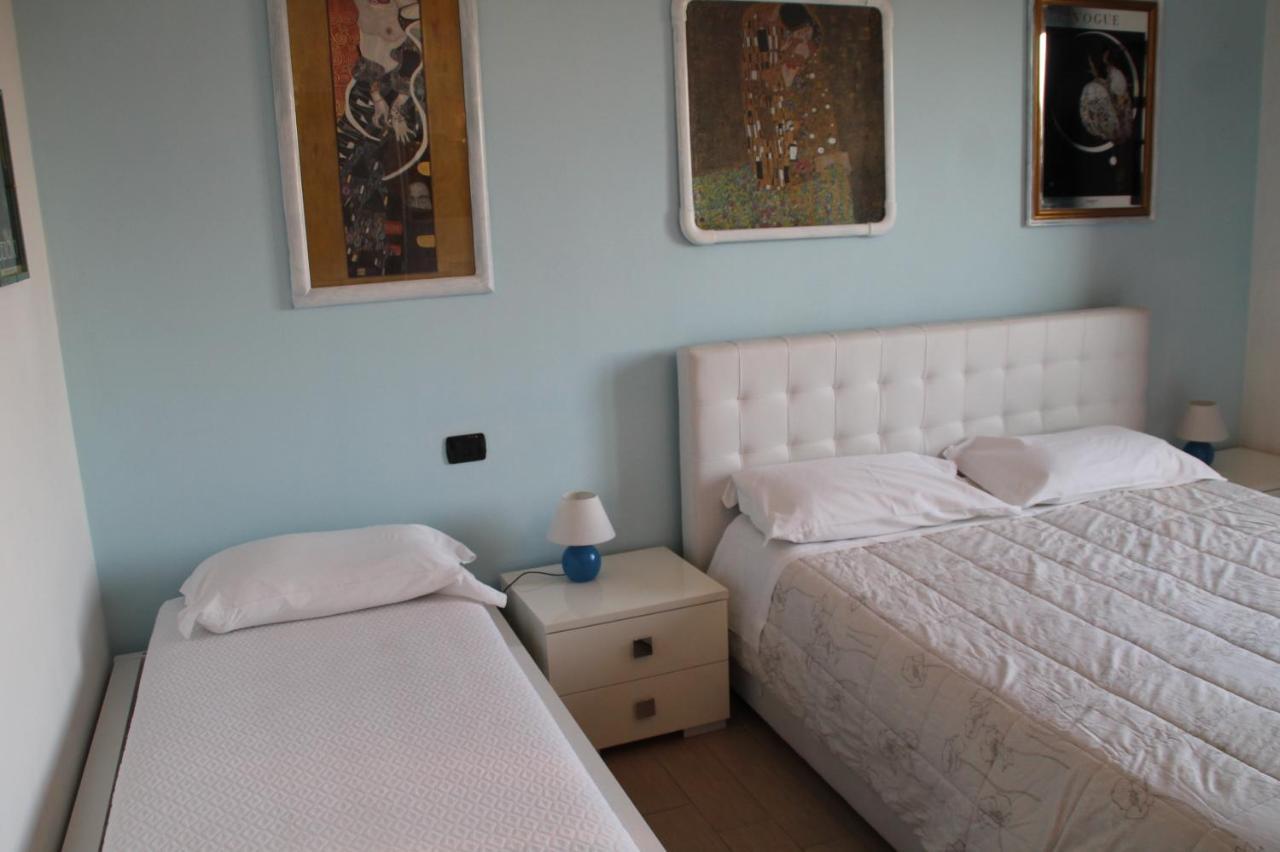 Casa Vacanze Da Riki Appartamento 2 Πεσκιέρα ντελ Γκάρντα Εξωτερικό φωτογραφία