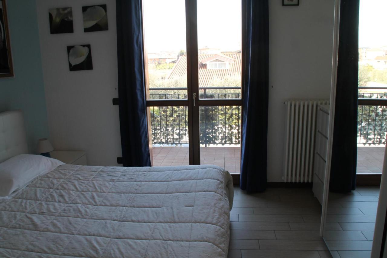 Casa Vacanze Da Riki Appartamento 2 Πεσκιέρα ντελ Γκάρντα Εξωτερικό φωτογραφία