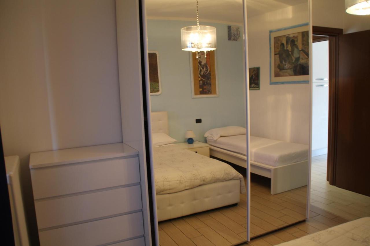 Casa Vacanze Da Riki Appartamento 2 Πεσκιέρα ντελ Γκάρντα Εξωτερικό φωτογραφία