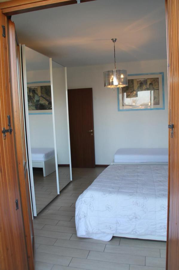 Casa Vacanze Da Riki Appartamento 2 Πεσκιέρα ντελ Γκάρντα Εξωτερικό φωτογραφία